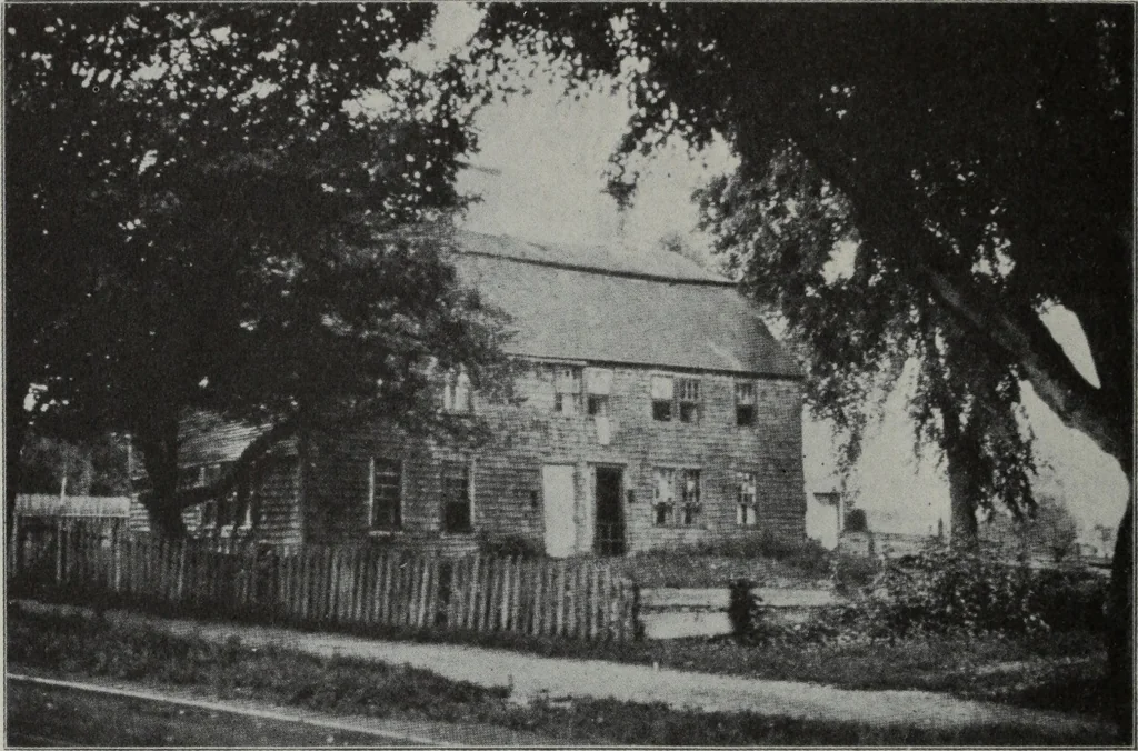 An illustration from Old New England houses, 1920, leaf 105