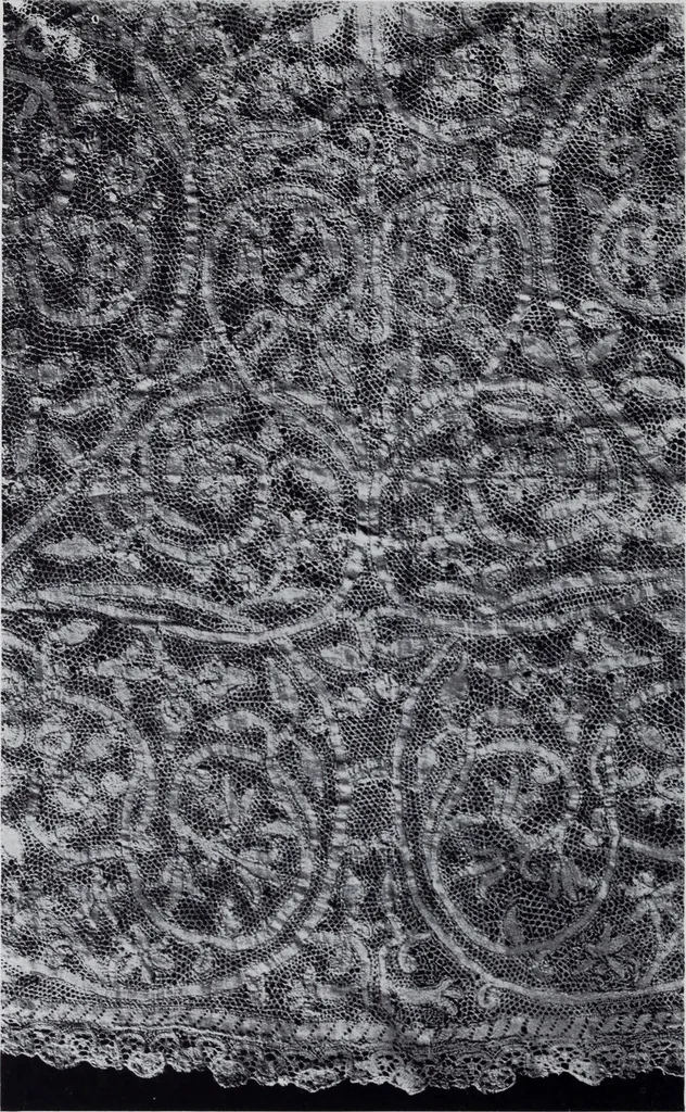 An illustration from Old world lace; or, A guide for the lace lover, 1920, leaf 29