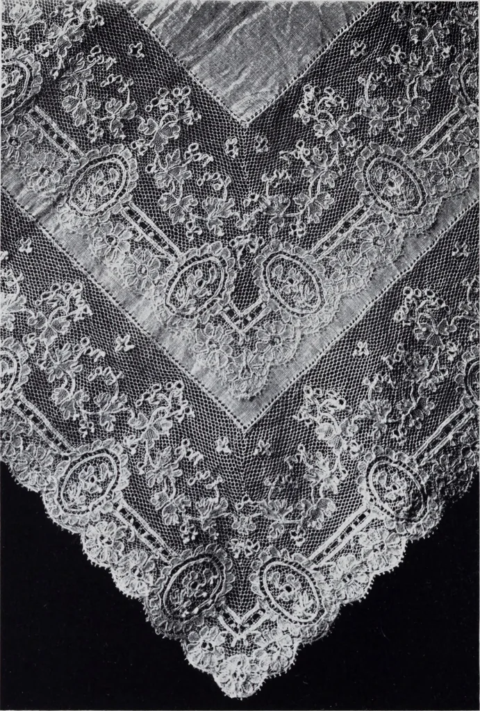 An illustration from Old world lace; or, A guide for the lace lover, 1920, leaf 41