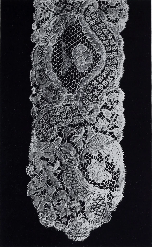An illustration from Old world lace; or, A guide for the lace lover, 1920, leaf 44