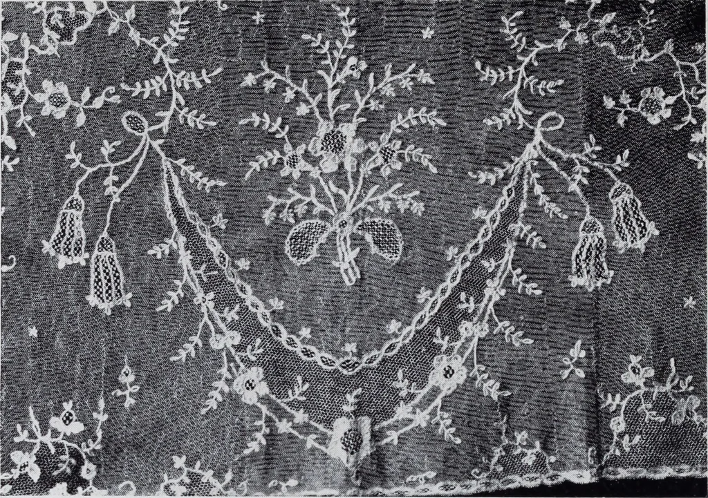 An illustration from Old world lace; or, A guide for the lace lover, 1920, leaf 73