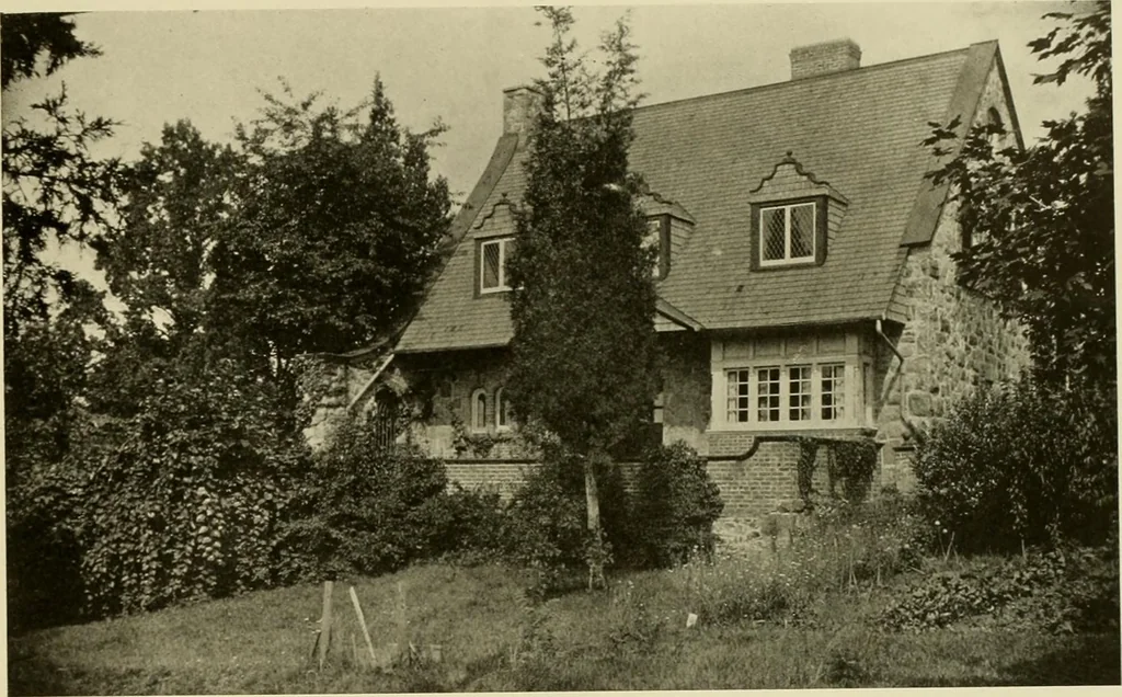 An illustration from One hundred country houses : modern American examples, 1909, leaf 138