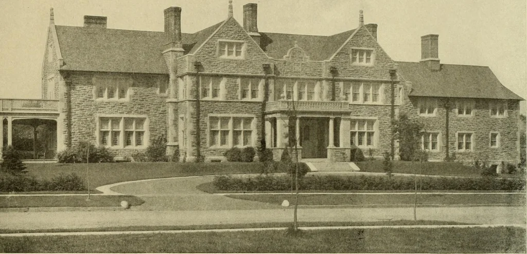 An illustration from One hundred country houses : modern American examples, 1909, leaf 182