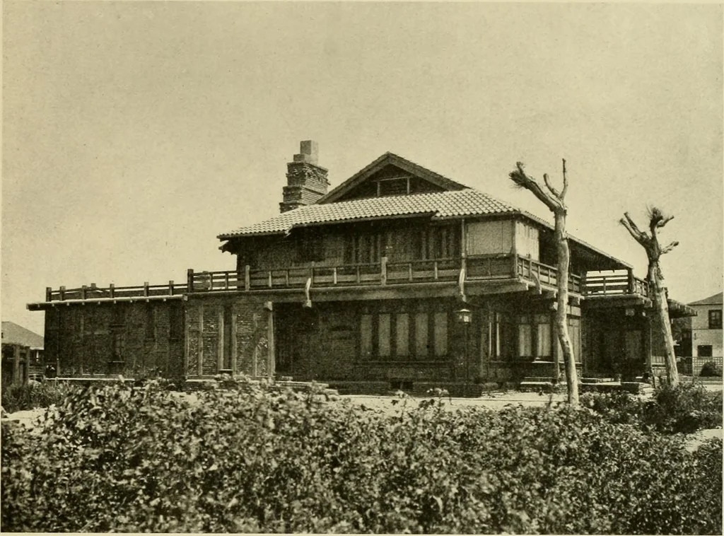 An illustration from One hundred country houses : modern American examples, 1909, leaf 234