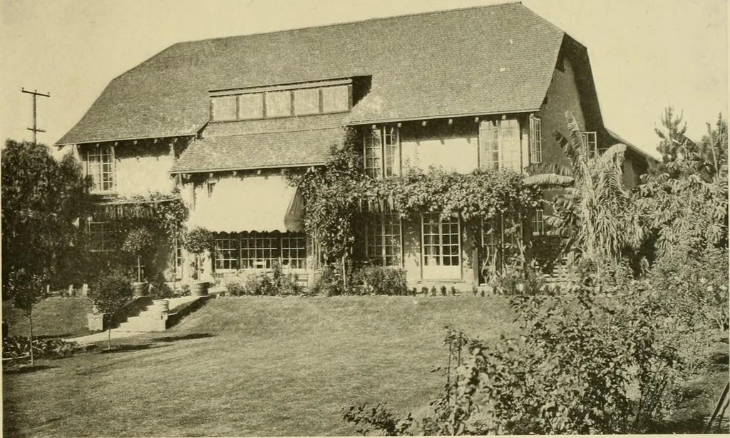 An illustration from One hundred country houses : modern American examples, 1909, leaf 240