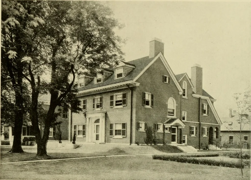 An illustration from One hundred country houses : modern American examples, 1909, leaf 58