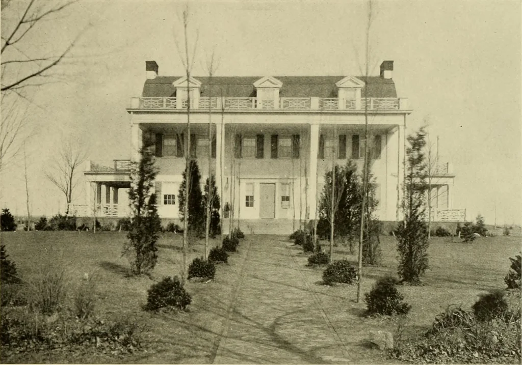 An illustration from One hundred country houses : modern American examples, 1909, leaf 66