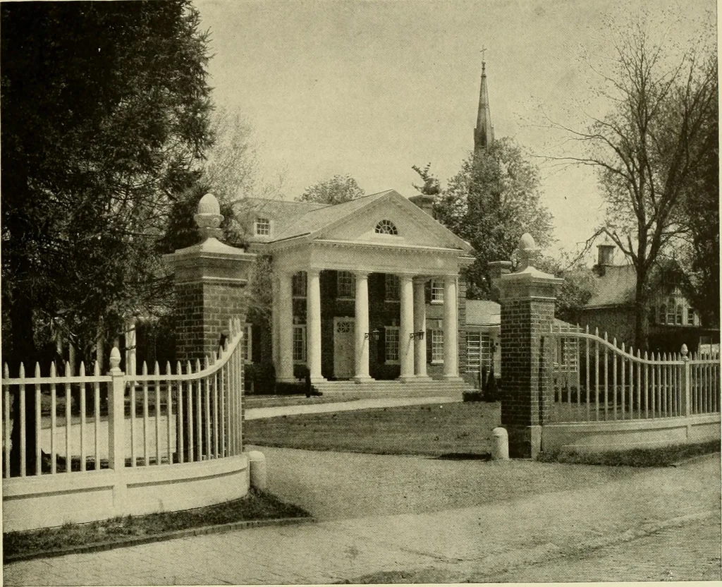 An illustration from One hundred country houses : modern American examples, 1909, leaf 76
