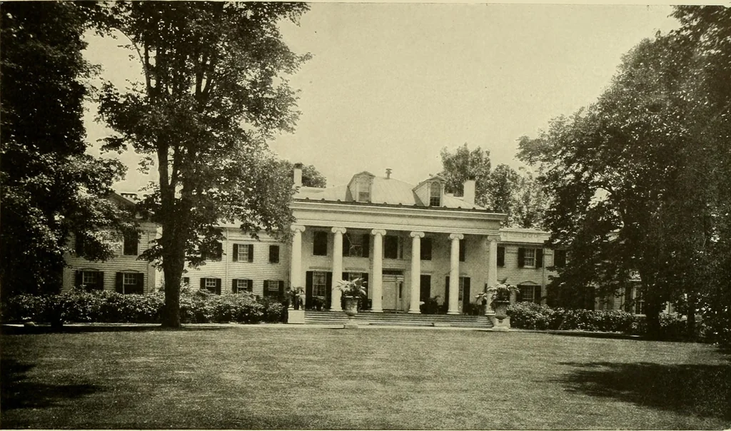 An illustration from One hundred country houses : modern American examples, 1909, leaf 84