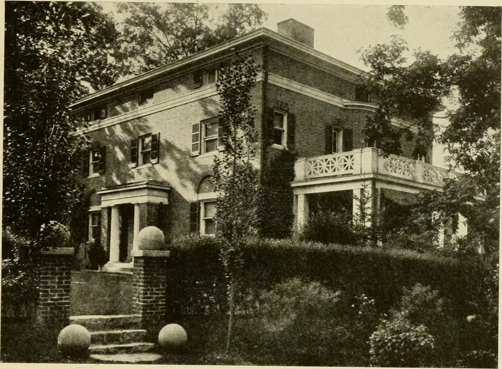 An illustration from One hundred country houses : modern American examples, 1909, leaf 90