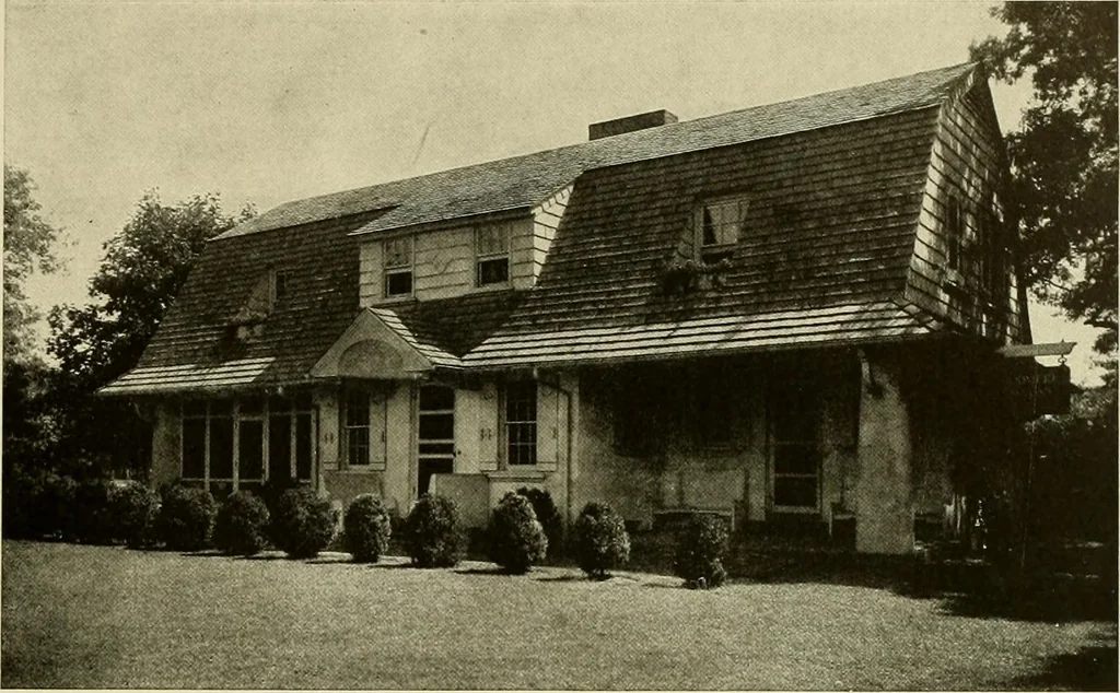 An illustration from One hundred country houses : modern American examples, 1909, leaf 92