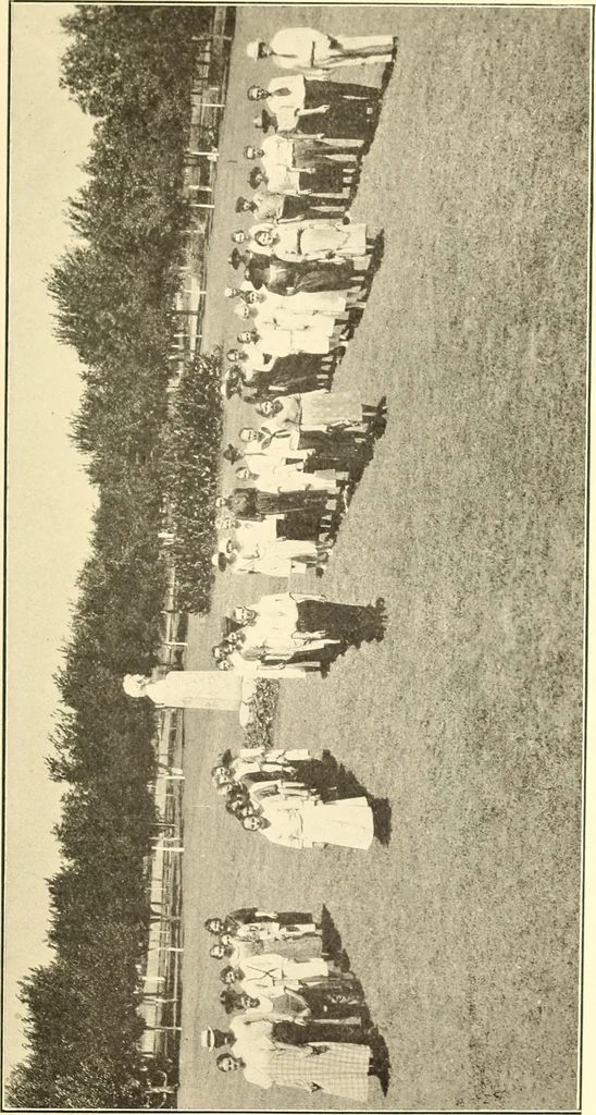 An illustration from One hundred mass play games, 1921, leaf 84