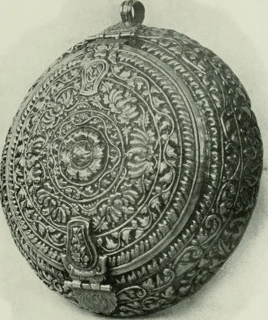 An illustration from Oriental silverwork, Malay and Chinese, with over 250 original illustrations; a handbook for connoisseurs, collectors, students and silversmiths, 1910, leaf 110