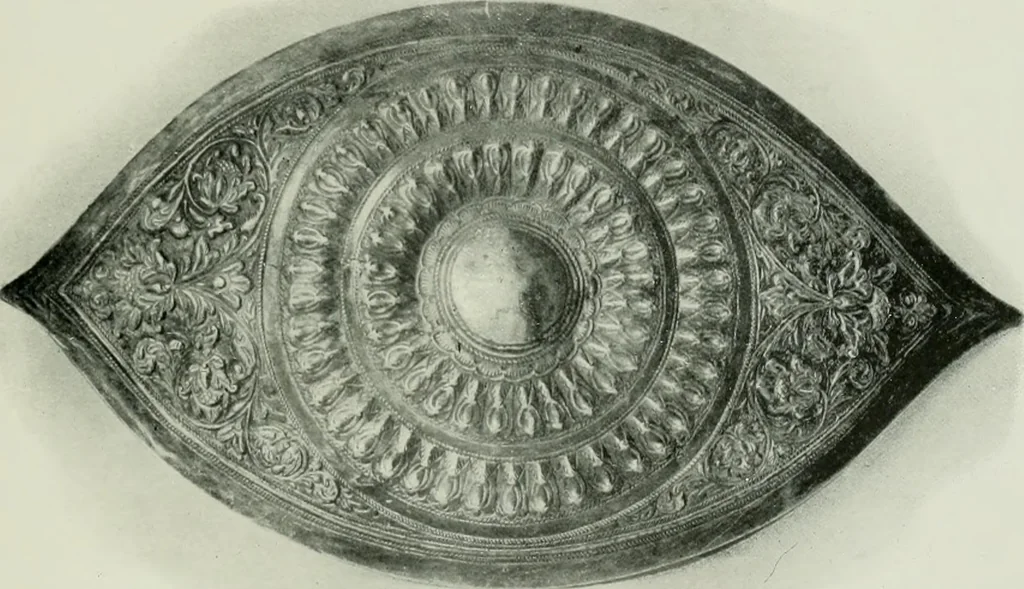 An illustration from Oriental silverwork, Malay and Chinese, with over 250 original illustrations; a handbook for connoisseurs, collectors, students and silversmiths, 1910, leaf 200
