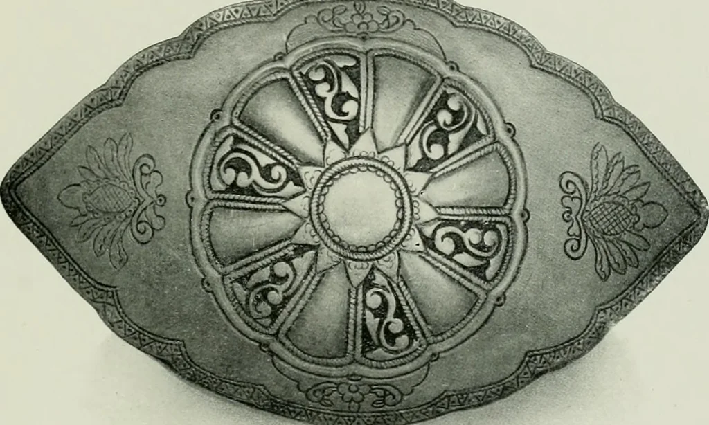 An illustration from Oriental silverwork, Malay and Chinese, with over 250 original illustrations; a handbook for connoisseurs, collectors, students and silversmiths, 1910, leaf 206