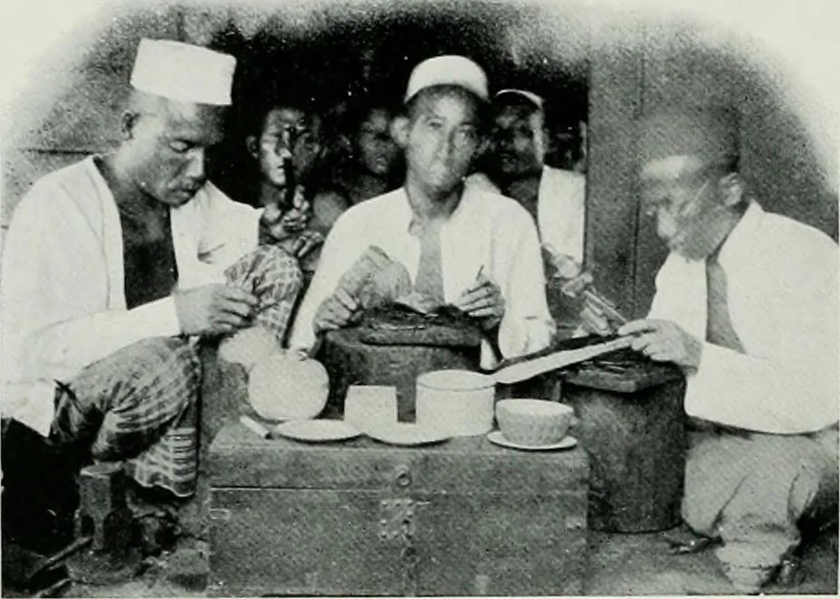 An illustration from Oriental silverwork, Malay and Chinese, with over 250 original illustrations; a handbook for connoisseurs, collectors, students and silversmiths, 1910, leaf 23