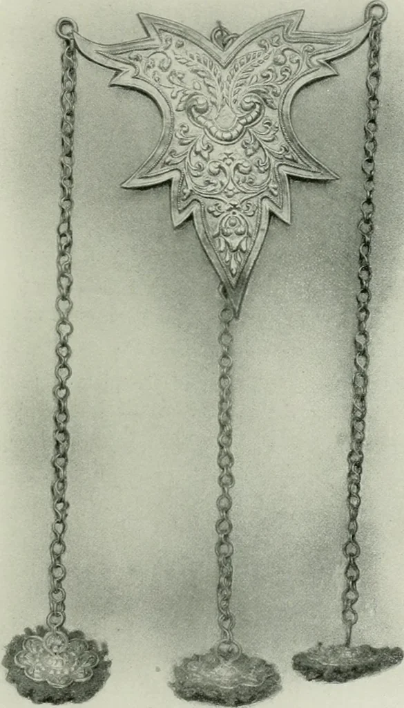 An illustration from Oriental silverwork, Malay and Chinese, with over 250 original illustrations; a handbook for connoisseurs, collectors, students and silversmiths, 1910, leaf 246