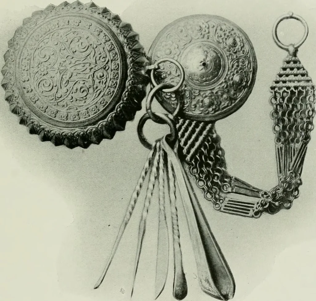 An illustration from Oriental silverwork, Malay and Chinese, with over 250 original illustrations; a handbook for connoisseurs, collectors, students and silversmiths, 1910, leaf 50