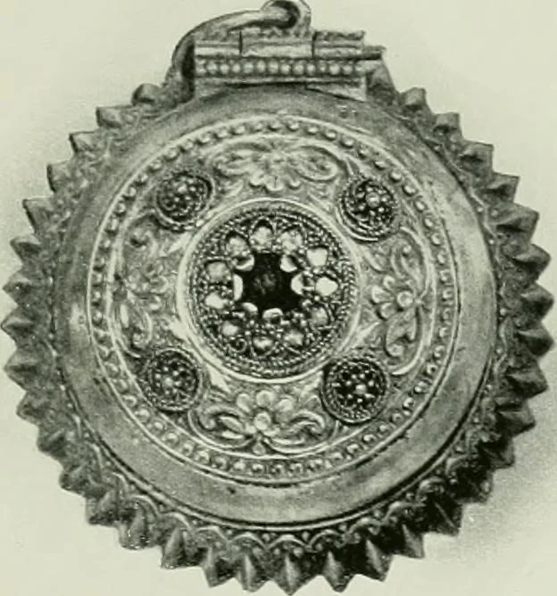 An illustration from Oriental silverwork, Malay and Chinese, with over 250 original illustrations; a handbook for connoisseurs, collectors, students and silversmiths, 1910, leaf 54