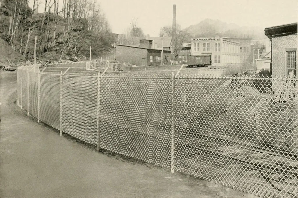 An illustration from Ornamental iron work : stairs, fire-escapes, marquises, gates, railings, grilles, fences., 1915, leaf 40