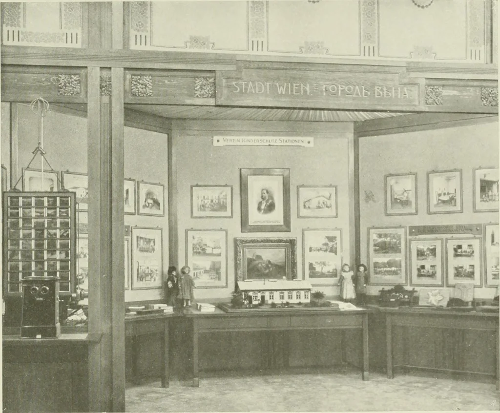 An illustration from Österreich auf der Internationalen Wissenschaftlichen und Gewerblichen Ausstellung 'Die Kinderwelt' in St. Petersburg, 1903/1904 : Bericht der Österr. Kommission, 1904, leaf 130