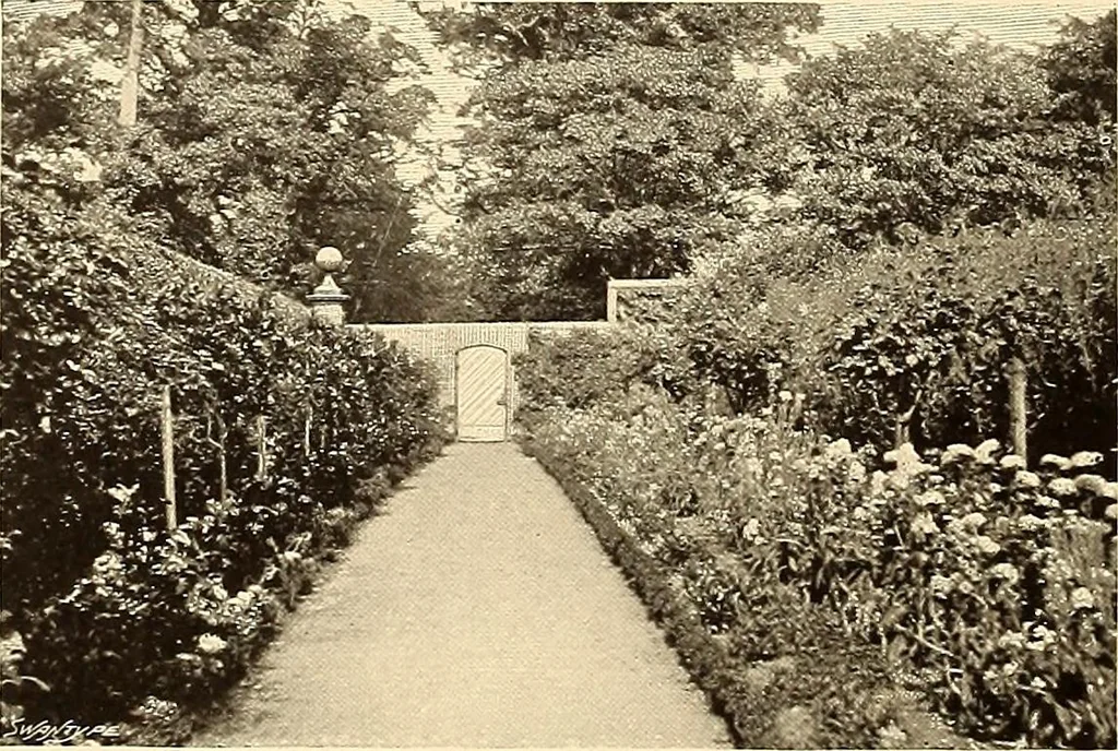 An illustration from Other famous homes of Great Britain and their stories, 1902, leaf 119