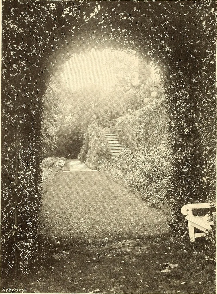 An illustration from Other famous homes of Great Britain and their stories, 1902, leaf 275