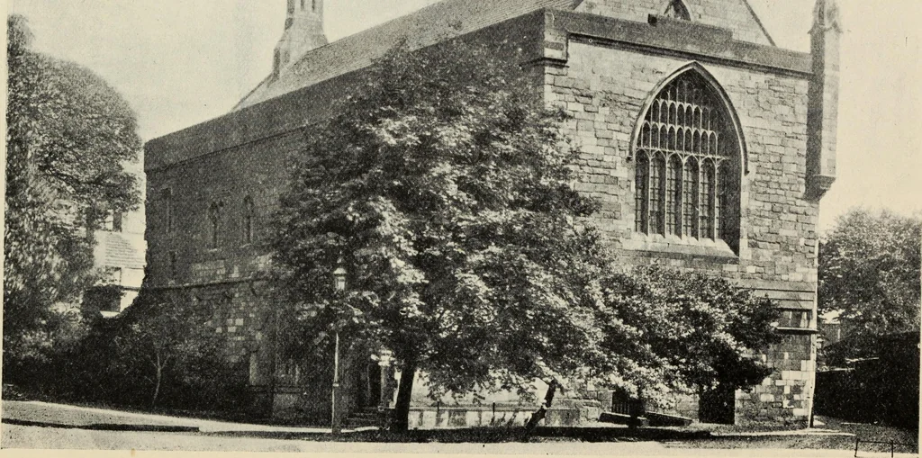 An illustration from Our English cathedrals ; their architectural beauties and characteristics, and their historical associations popularly described, together with chapters on the cathedral in mediaeval and in modern times, and in English poetry and prose; withmaps, plans, and numerous illustrations from photographs, 1911, leaf 113
