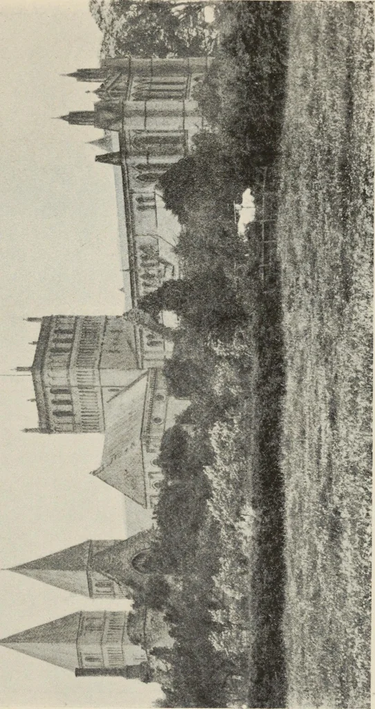 An illustration from Our English cathedrals ; their architectural beauties and characteristics, and their historical associations popularly described, together with chapters on the cathedral in mediaeval and in modern times, and in English poetry and prose; withmaps, plans, and numerous illustrations from photographs, 1911, leaf 162