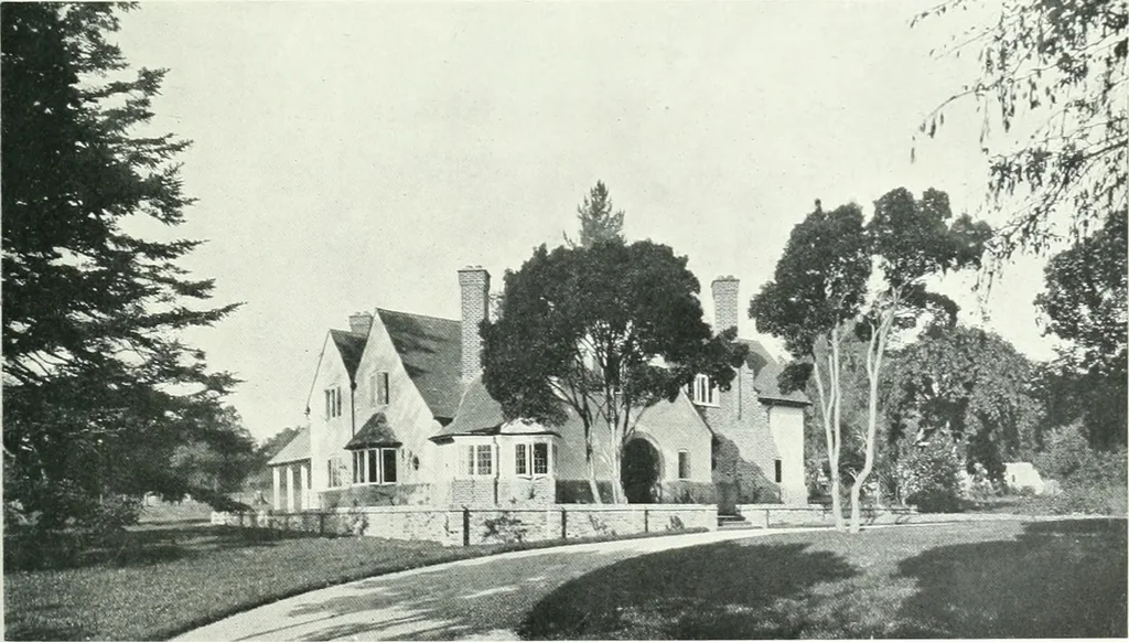 An illustration from Our homes and how to make the best of them, 1909, leaf 226
