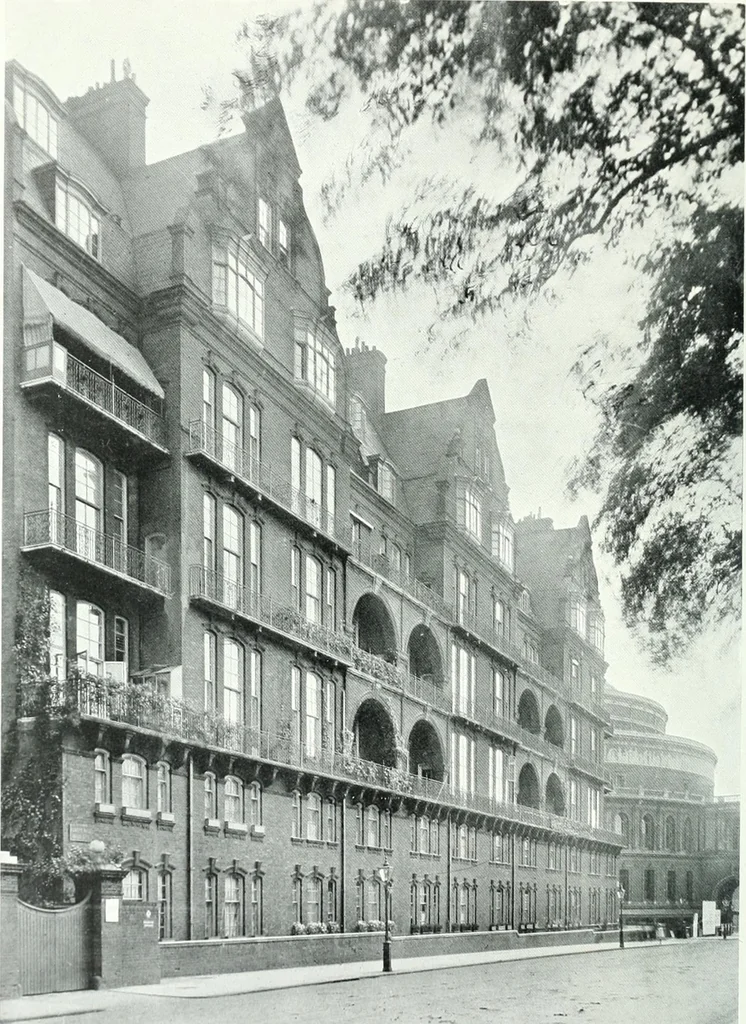 An illustration from Our homes and how to make the best of them, 1909, leaf 347