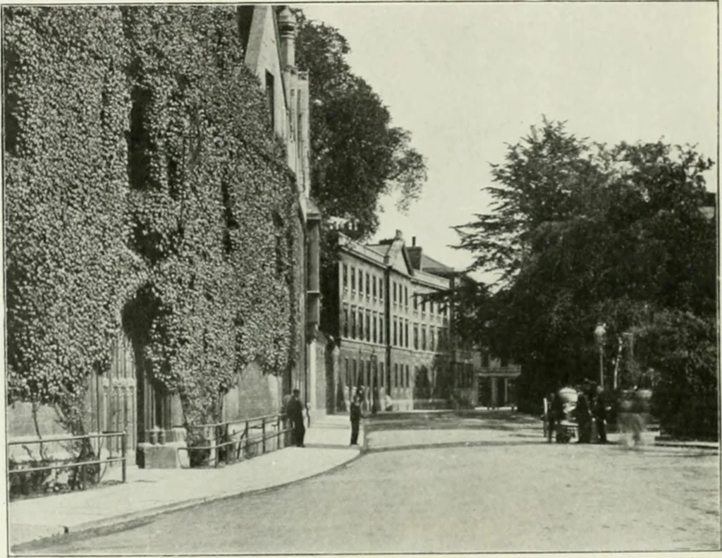 An illustration from Oxford & Cambridge, 1909, leaf 71