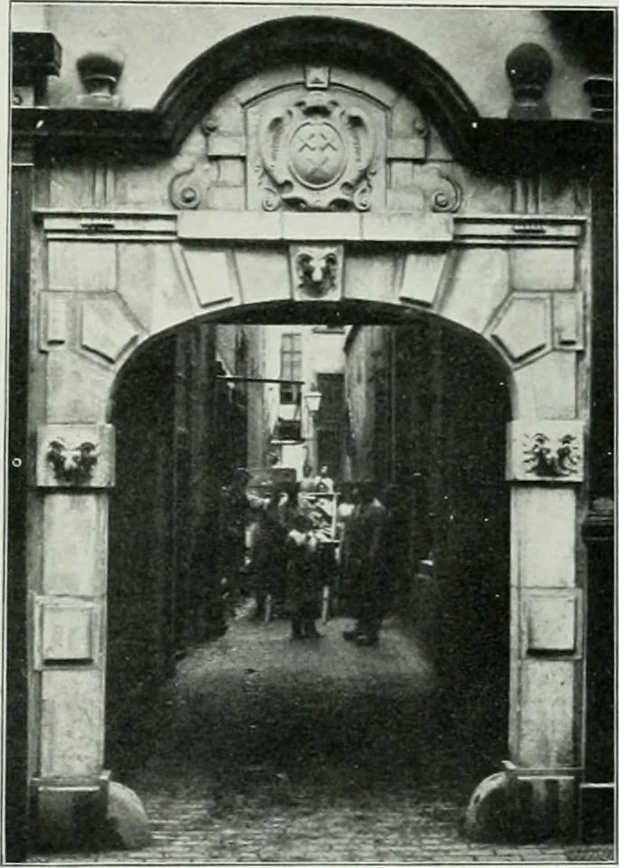An illustration from De Nederlandsche monumenten van geschiedenis en kunst : geillustreerde beschrijving, 1912, leaf 248