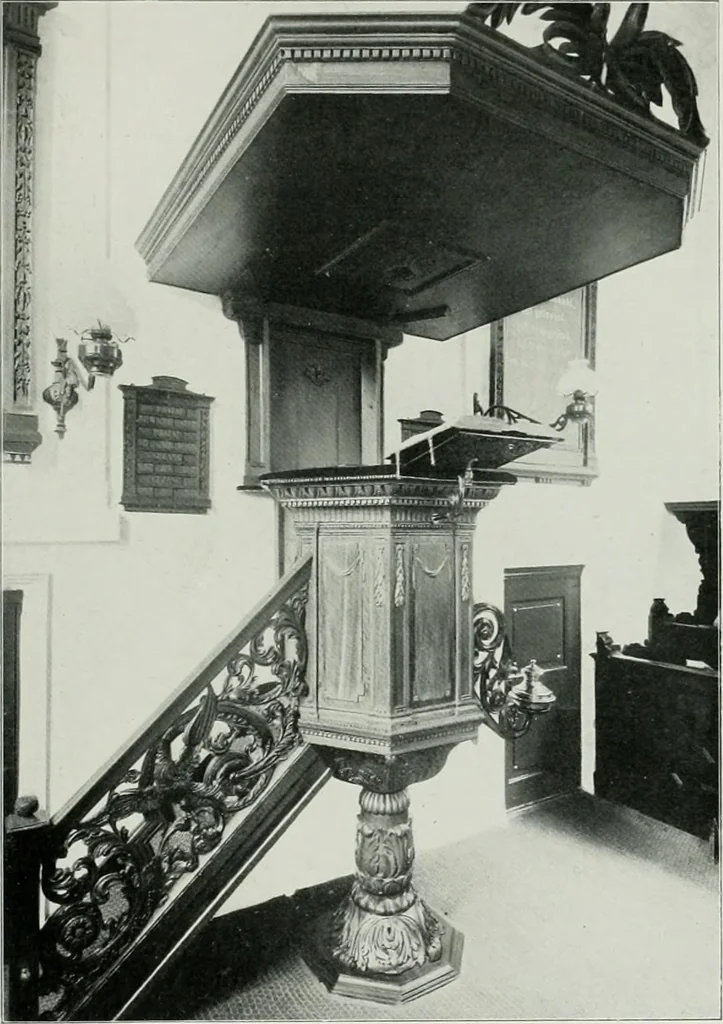 An illustration from De Nederlandsche monumenten van geschiedenis en kunst : geillustreerde beschrijving, 1912, leaf 392