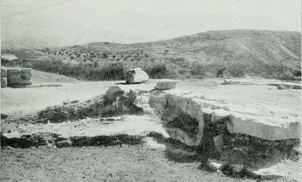 An illustration from The palaces of Crete and their builders, 1907, leaf 156