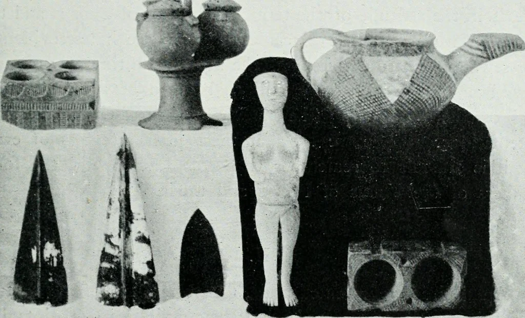 An illustration from The palaces of Crete and their builders, 1907, leaf 280