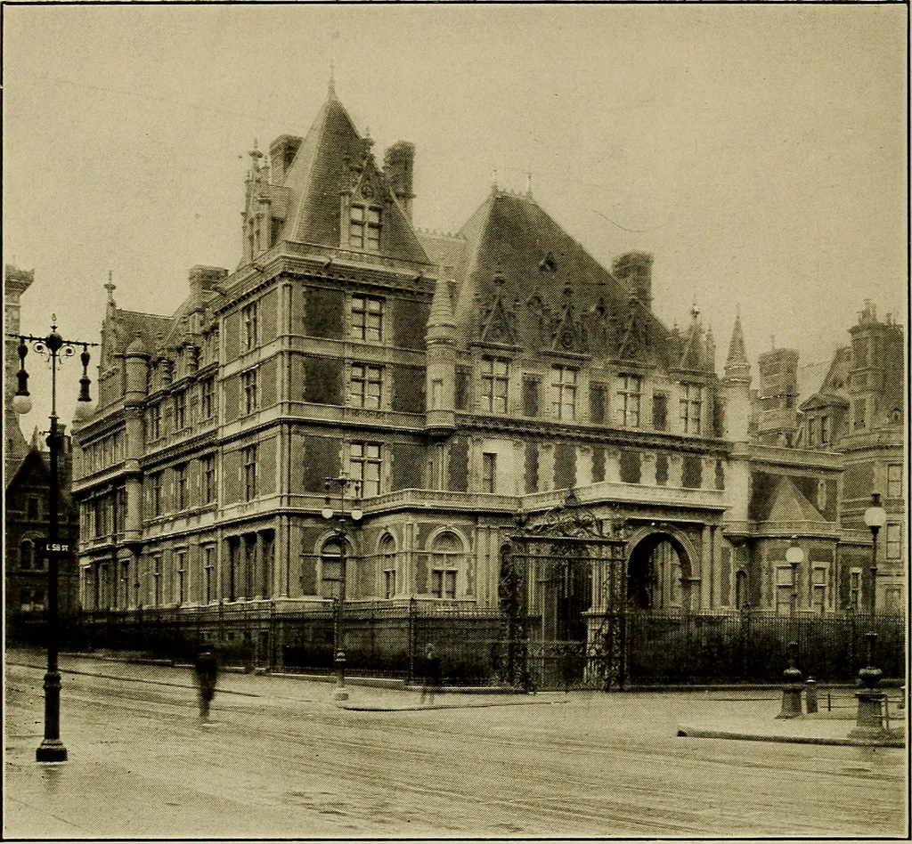 An illustration from Palatial homes in the city of New York and dwellers there in ... arranged for the convenience of the passer-by, 1910, leaf 15