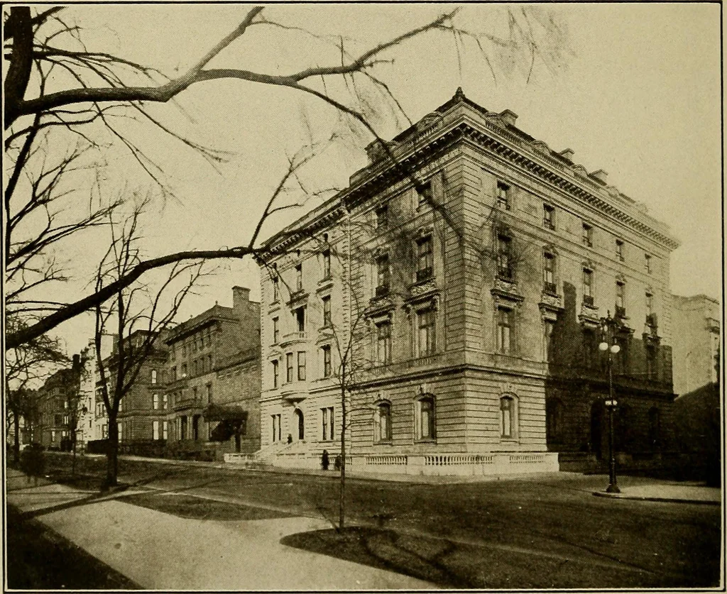 An illustration from Palatial homes in the city of New York and dwellers there in ... arranged for the convenience of the passer-by, 1910, leaf 19