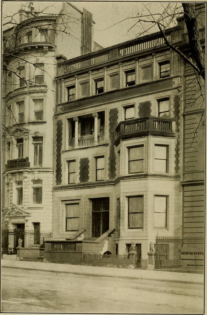 An illustration from Palatial homes in the city of New York and dwellers there in ... arranged for the convenience of the passer-by, 1910, leaf 21