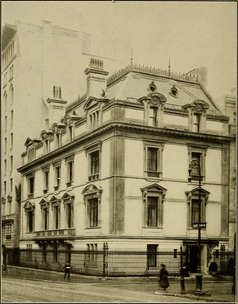An illustration from Palatial homes in the city of New York and dwellers there in ... arranged for the convenience of the passer-by, 1910, leaf 35