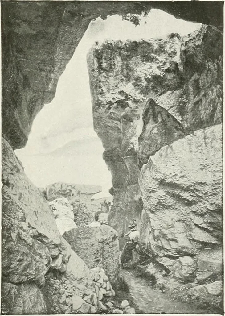 An illustration from Palerme & Syracuse, 1907, leaf 50