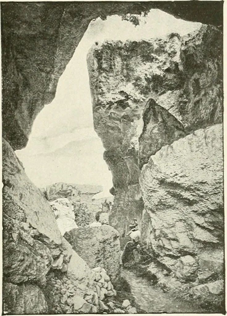 An illustration from Palerme & Syracuse, 1907, leaf 48