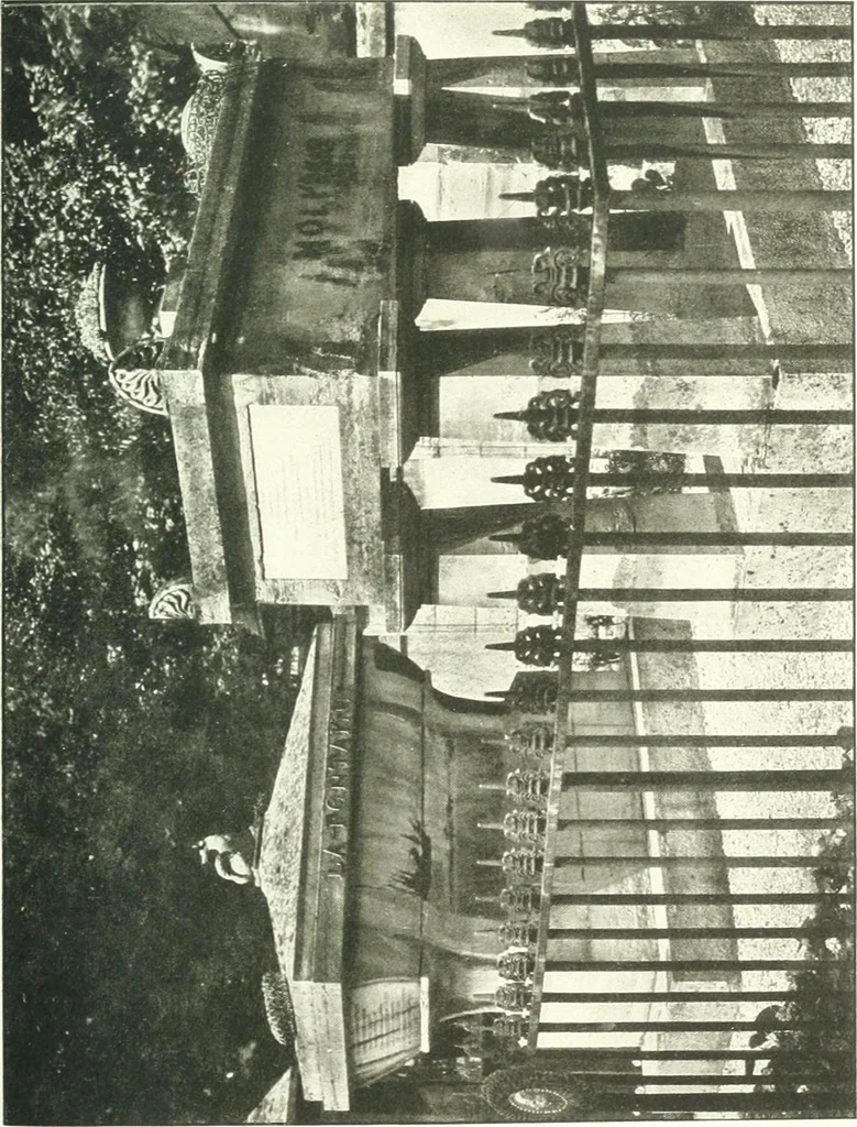 An illustration from Paris : Notizen, 1908, leaf 134