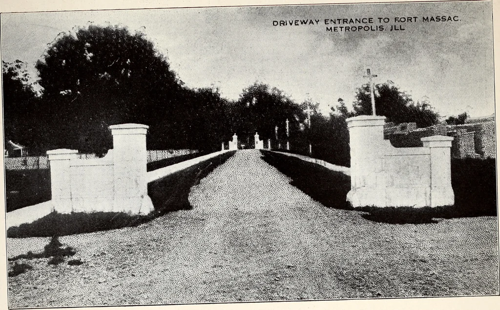 An illustration from Parks & memorials of the State of Illinois, 1920, leaf 14