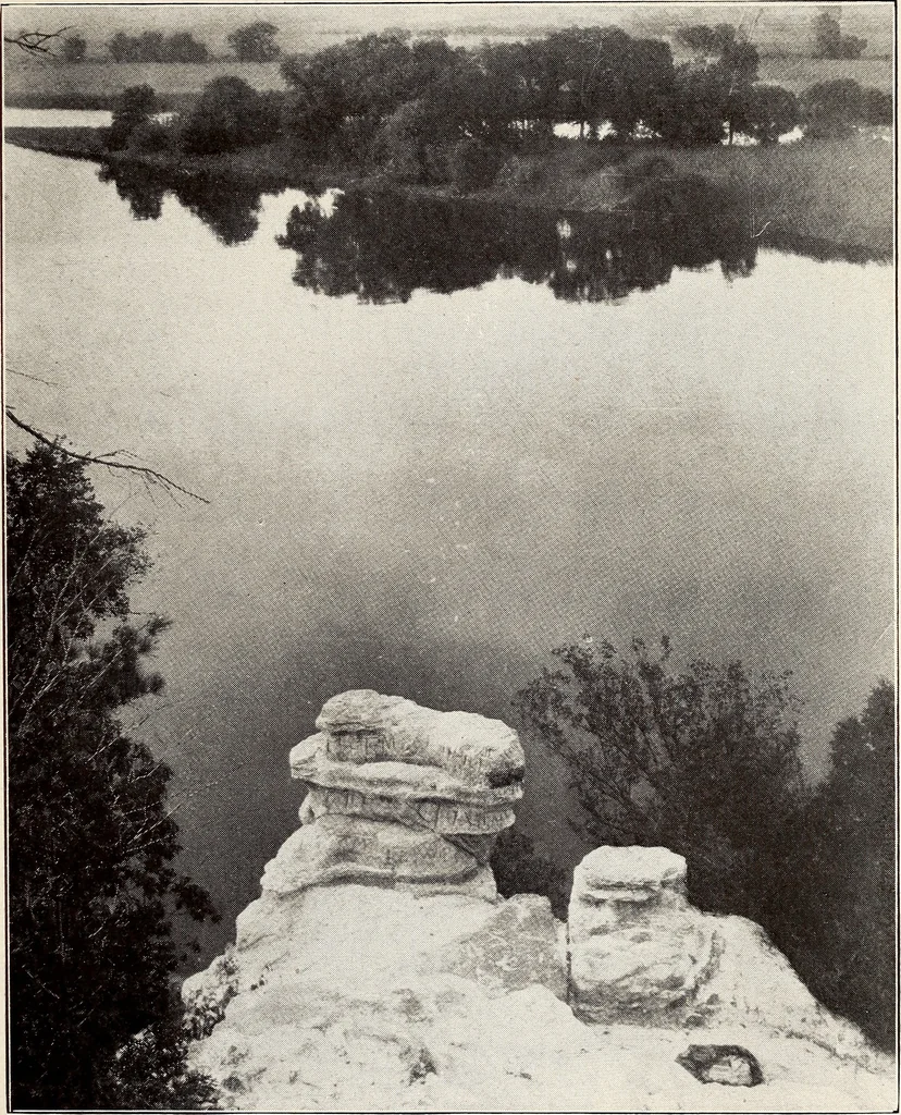 An illustration from Parks & memorials of the State of Illinois, 1920, leaf 54