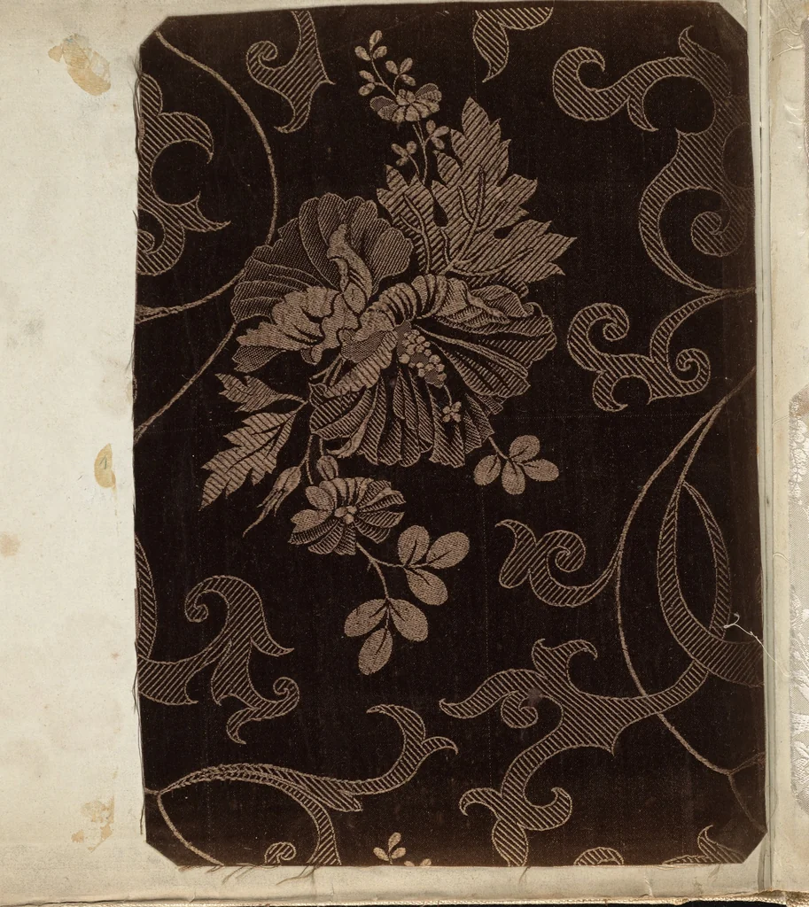 An illustration from Pattern book of silks and damasks, 1700, leaf 127