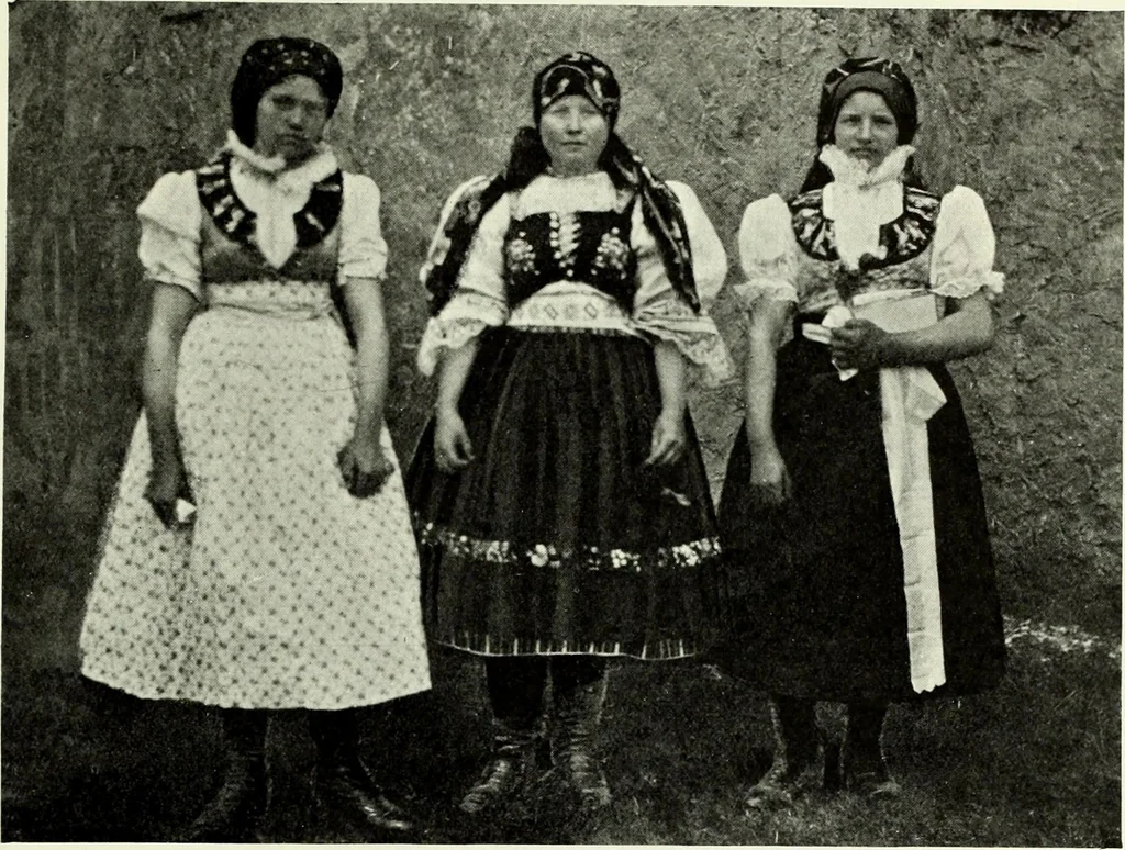 An illustration from Peasant art in Austria and Hungary, 1911, leaf 146