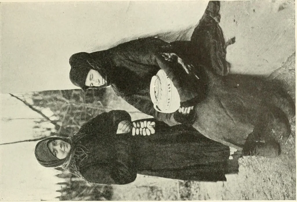 An illustration from Peasant art in Russia, 1912, leaf 152