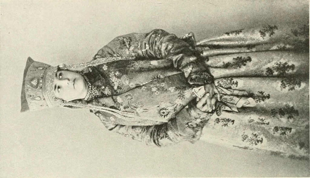 An illustration from Peasant art in Russia, 1912, leaf 33
