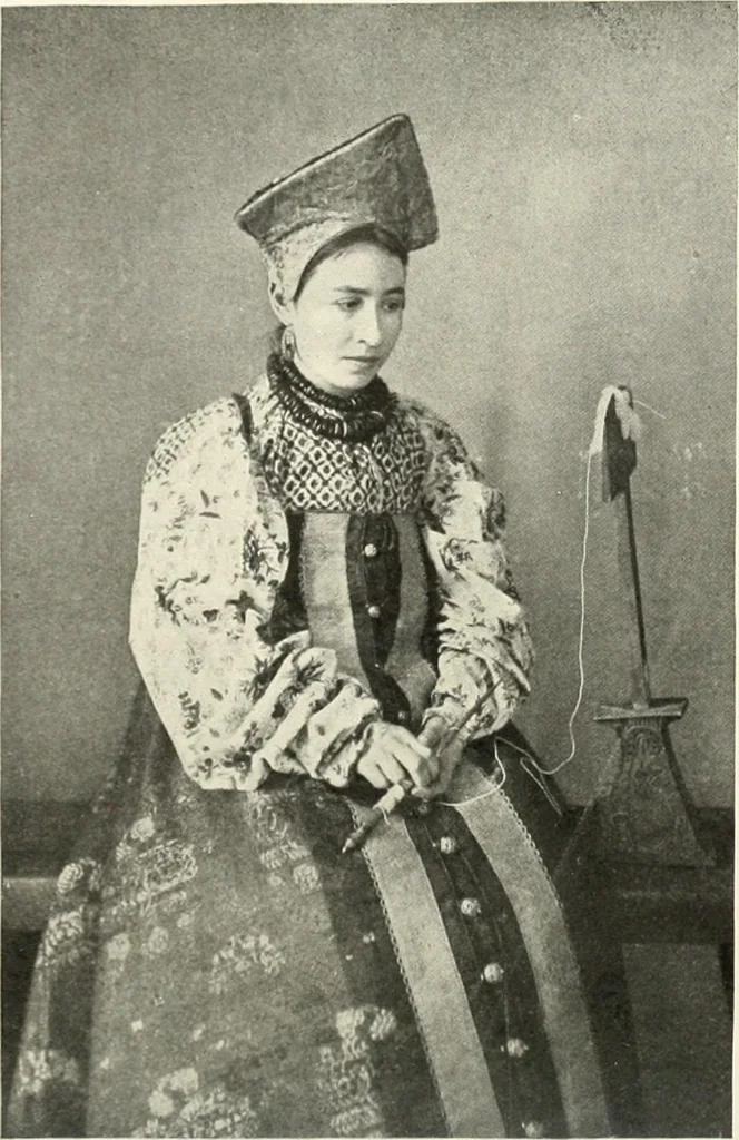 An illustration from Peasant art in Russia, 1912, leaf 33